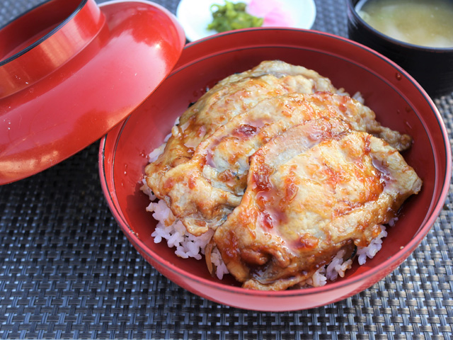 ロース生姜焼き丼