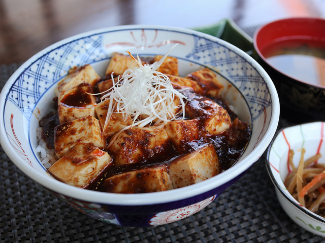 麻婆豆腐丼